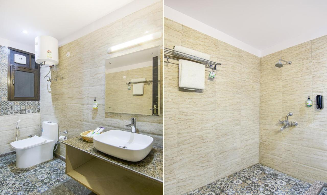 Treebo Swastika Premium Hotel Noida Exterior foto